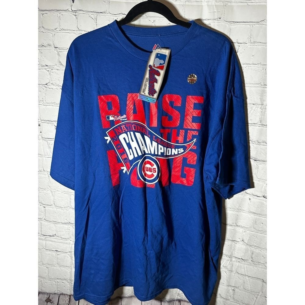 Majestic Chicago Cubs 2016 NL Champions Raise The Flag Blue Shirt Mens 2XL NWT